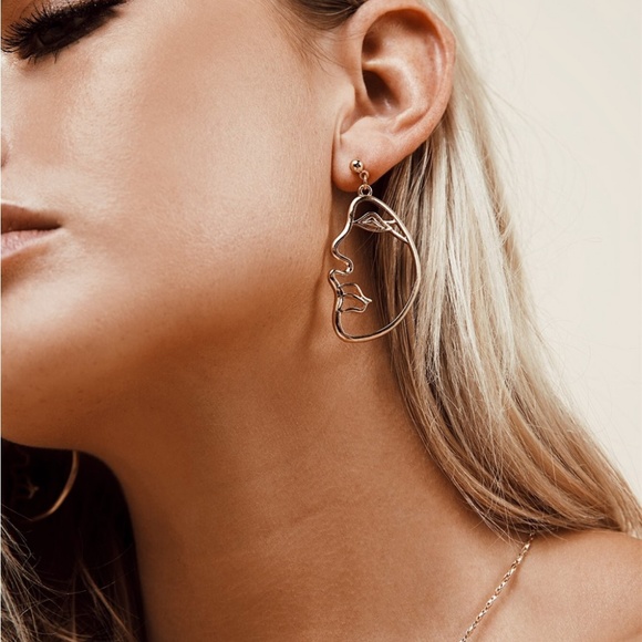 Antique Picasso Face Earrings - Picture 2 of 4